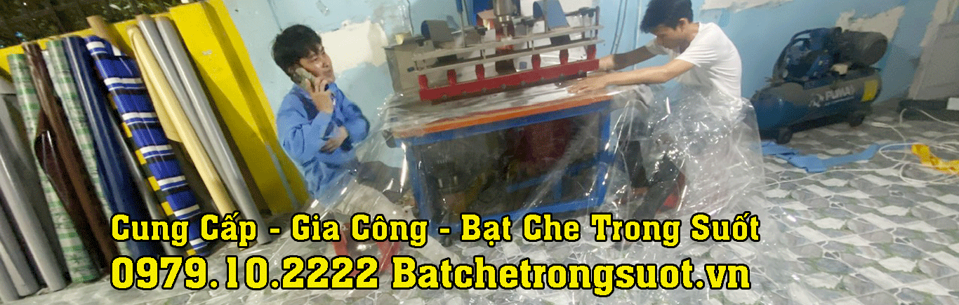 Bạt che mưa trong suốt